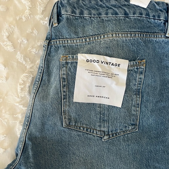 Good American Straight Leg Jeans - Picture 2 of 9